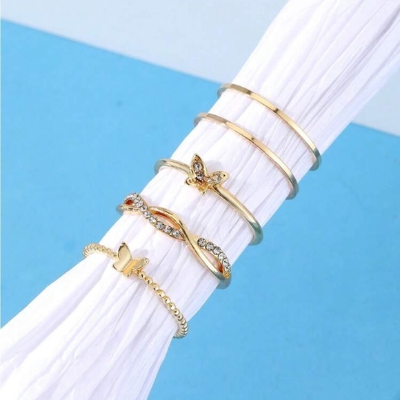 Elegant Gold Ring Set - Picture 2 of 3